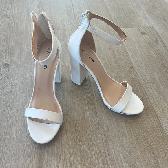 Womens Fashion Nova White Block Heels - 9 - Picture 1 of 10
